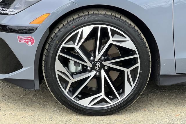 Certified 2024 Hyundai Ioniq 6 Limited RWD image 33