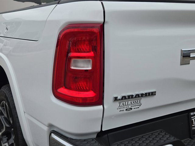 New 2026 RAM 1500 Laramie AWD/4WD image 18