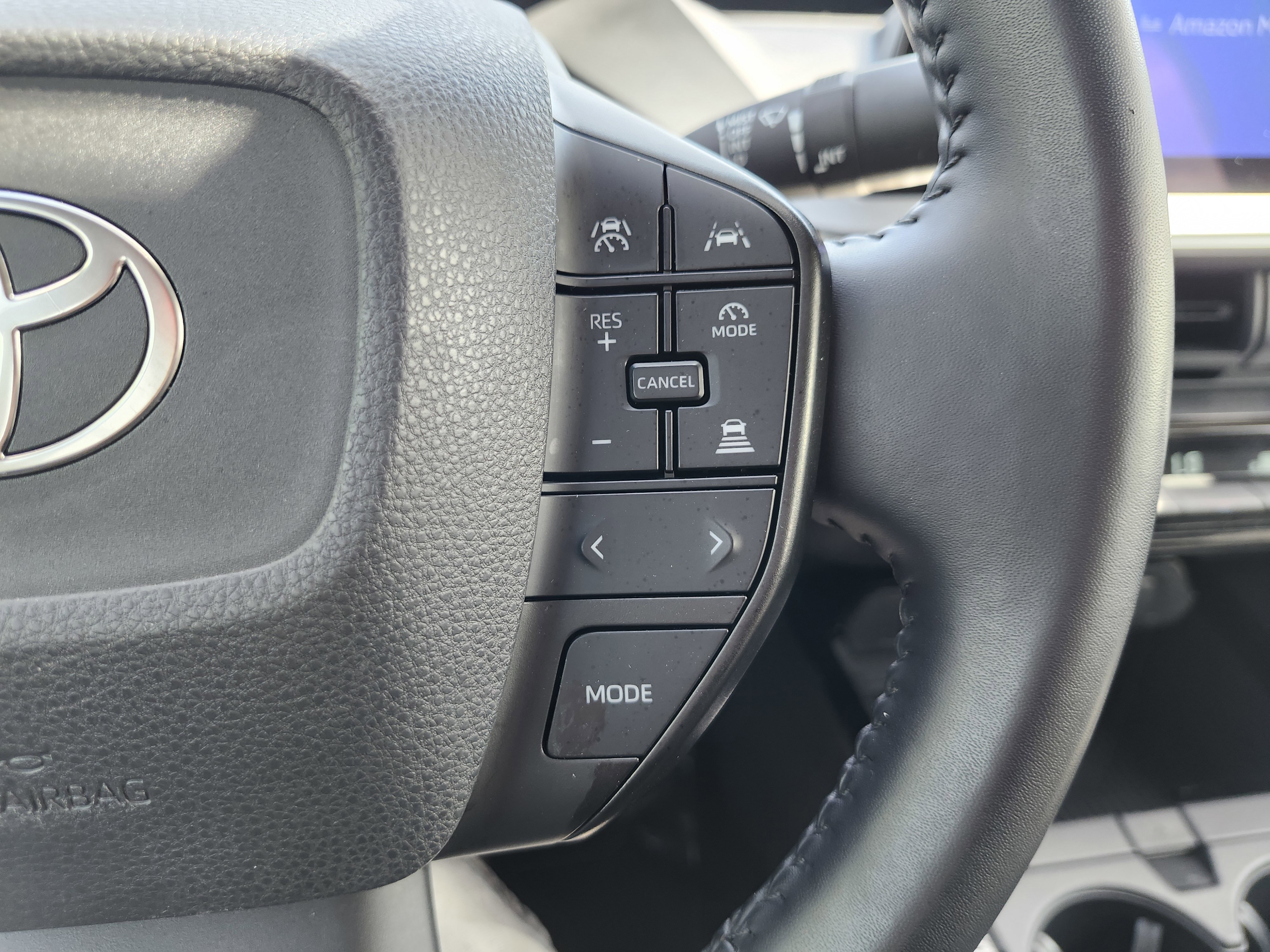 Used 2024 Toyota Prius LE image 30