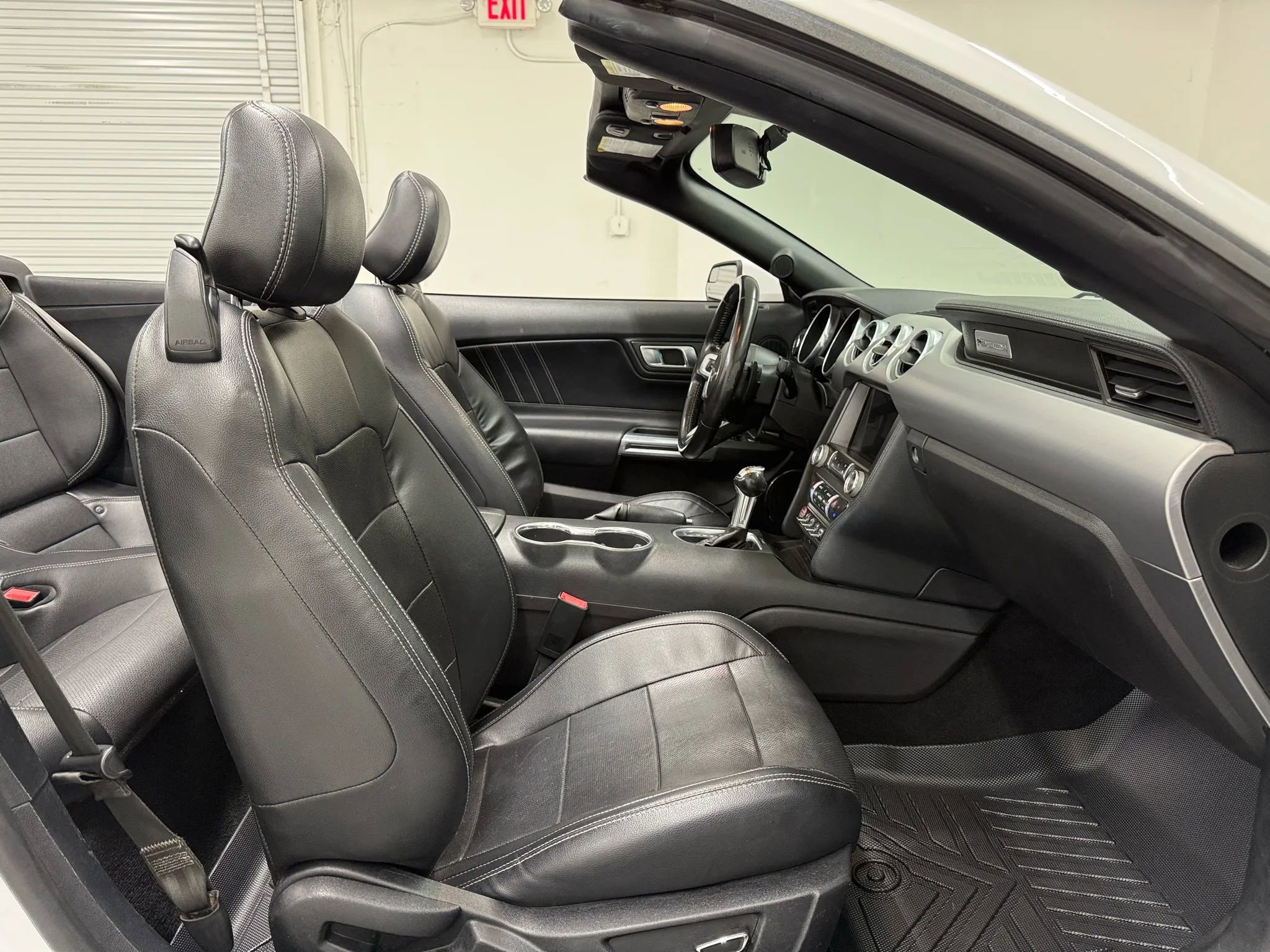 Used 2019 Ford Mustang Premium image 13