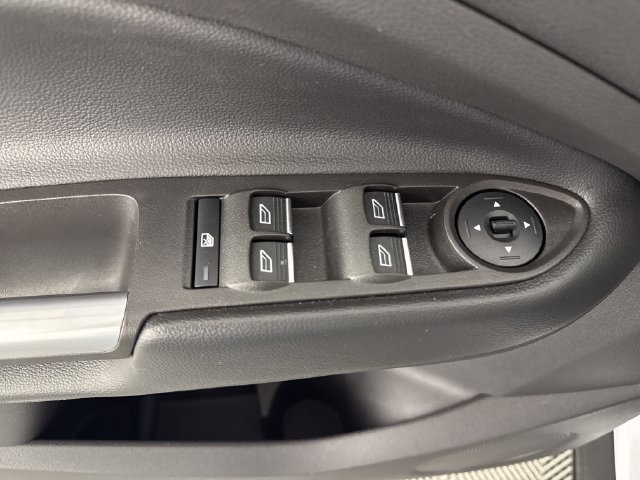 Used 2019 Ford Escape SEL AWD/4WD image 25