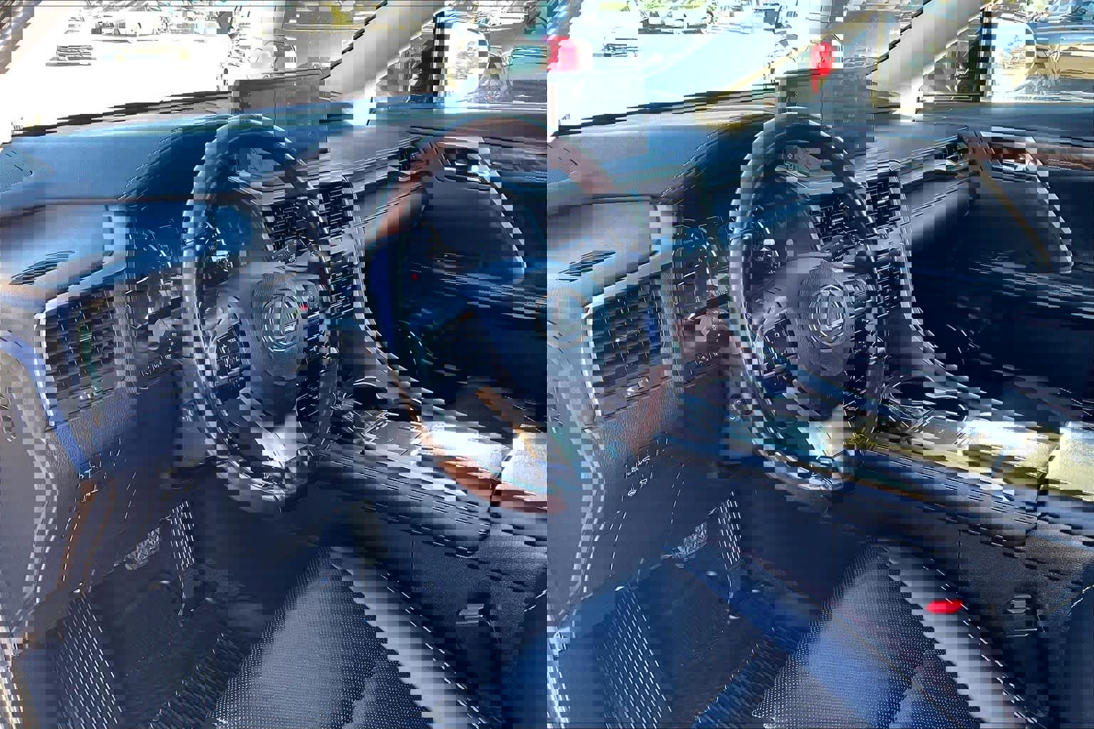 Used 2021 Lexus RX 350L w/ Premium Package image 17