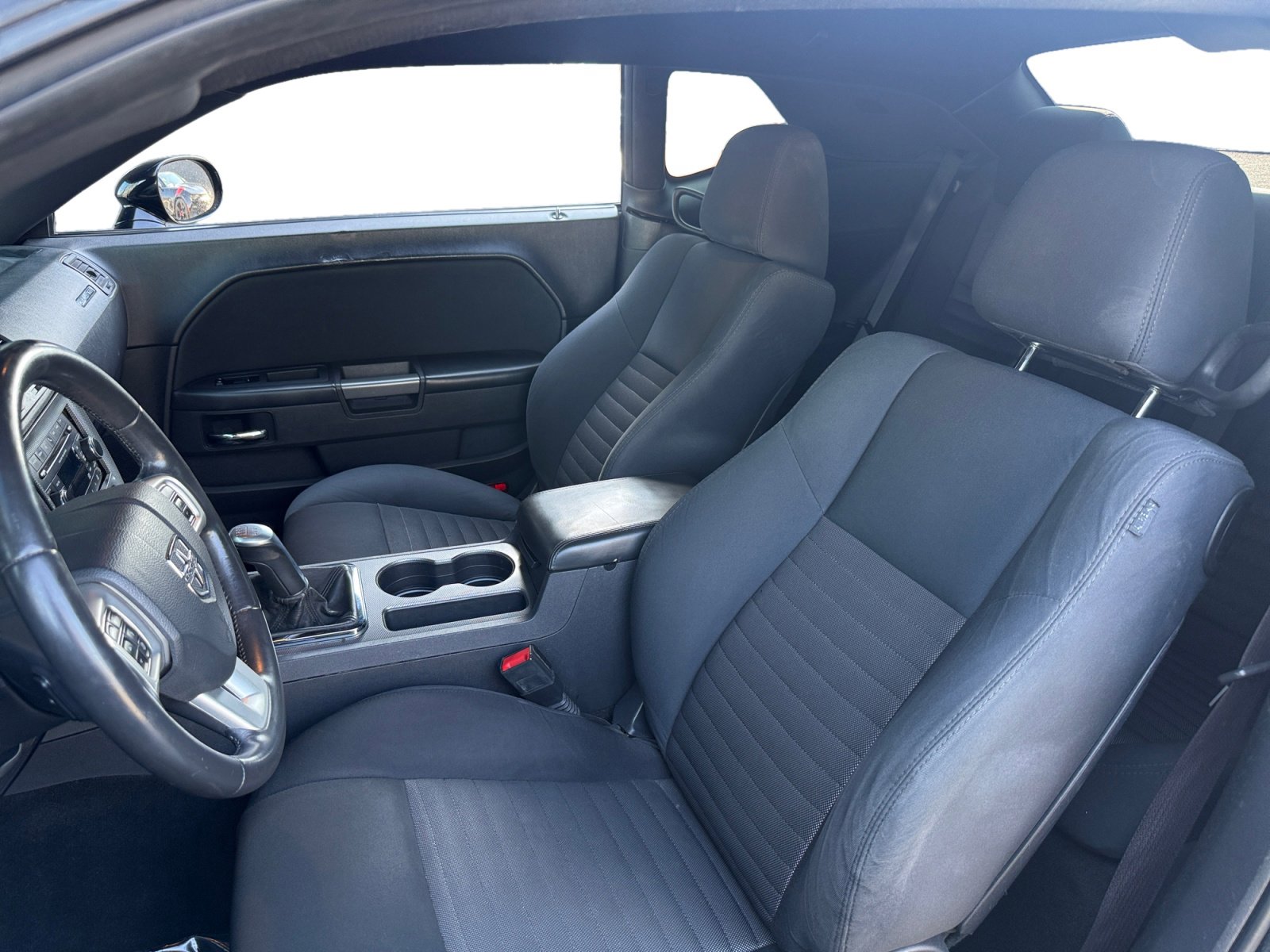 Used 2014 Dodge Challenger R/T image 9