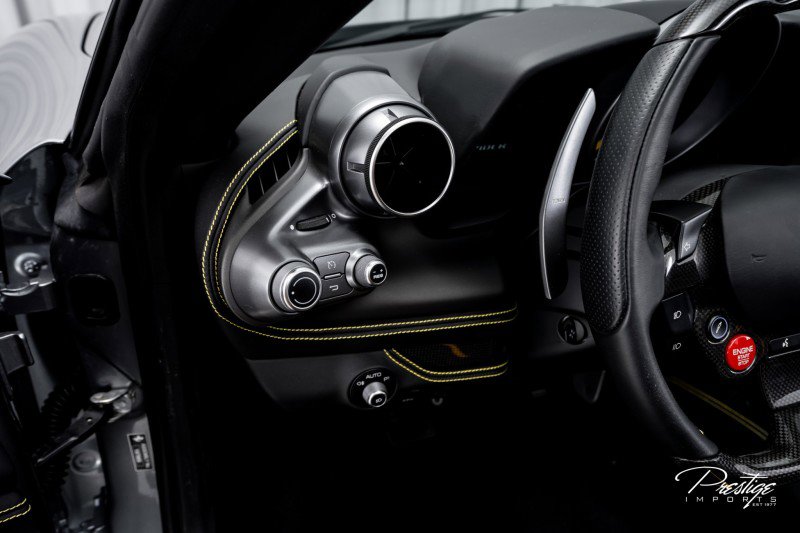 Used 2022 Ferrari F8 Tributo image 31