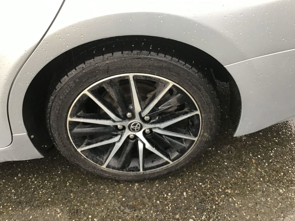 Used 2022 Toyota Camry SE image 10