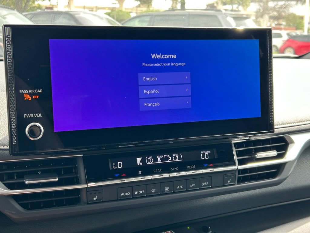 Certified 2025 Toyota Sienna XLE Woodland Edition AWD/4WD image 37