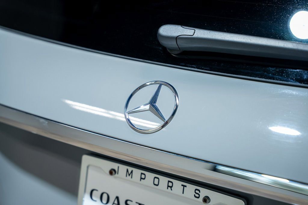 Used 2024 Mercedes-Benz GLE 350 4MATIC w/ AMG Line Exterior image 16