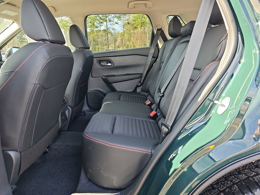 New 2026 Nissan Rogue SV AWD/4WD image 18