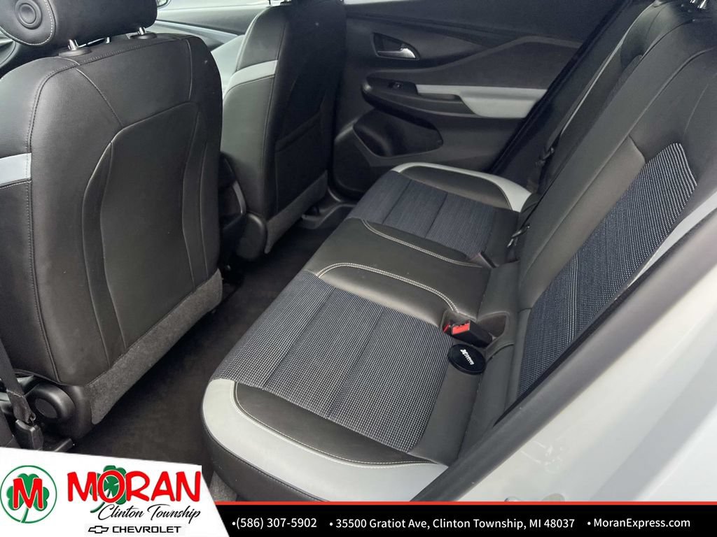 Certified 2023 Chevrolet Traverse LT FWD image 38