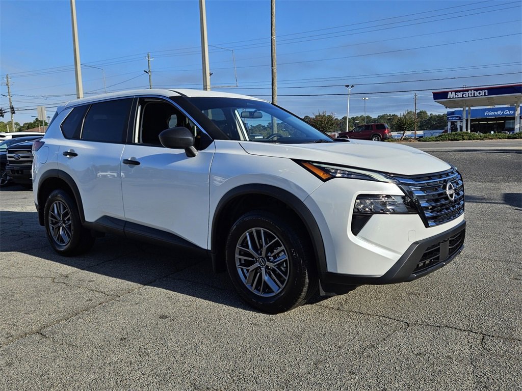 Certified 2025 Nissan Rogue S image 15