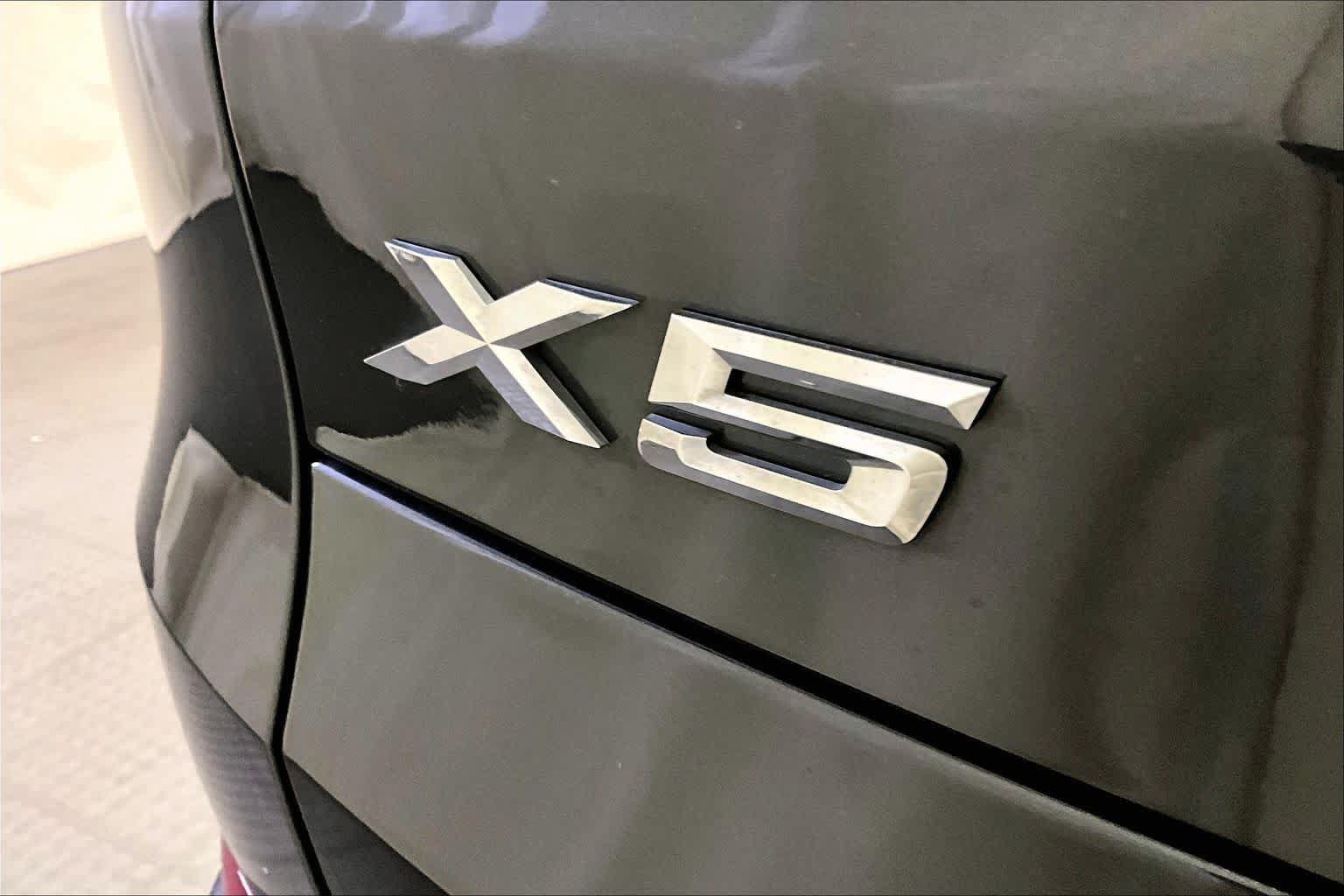 Certified 2023 BMW X5 xDrive40i w/ Premium Package AWD/4WD image 9