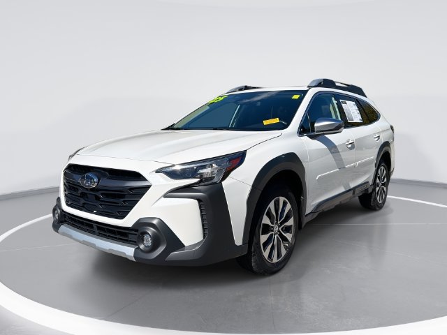 Used 2025 Subaru Outback Touring XT AWD/4WD image 1