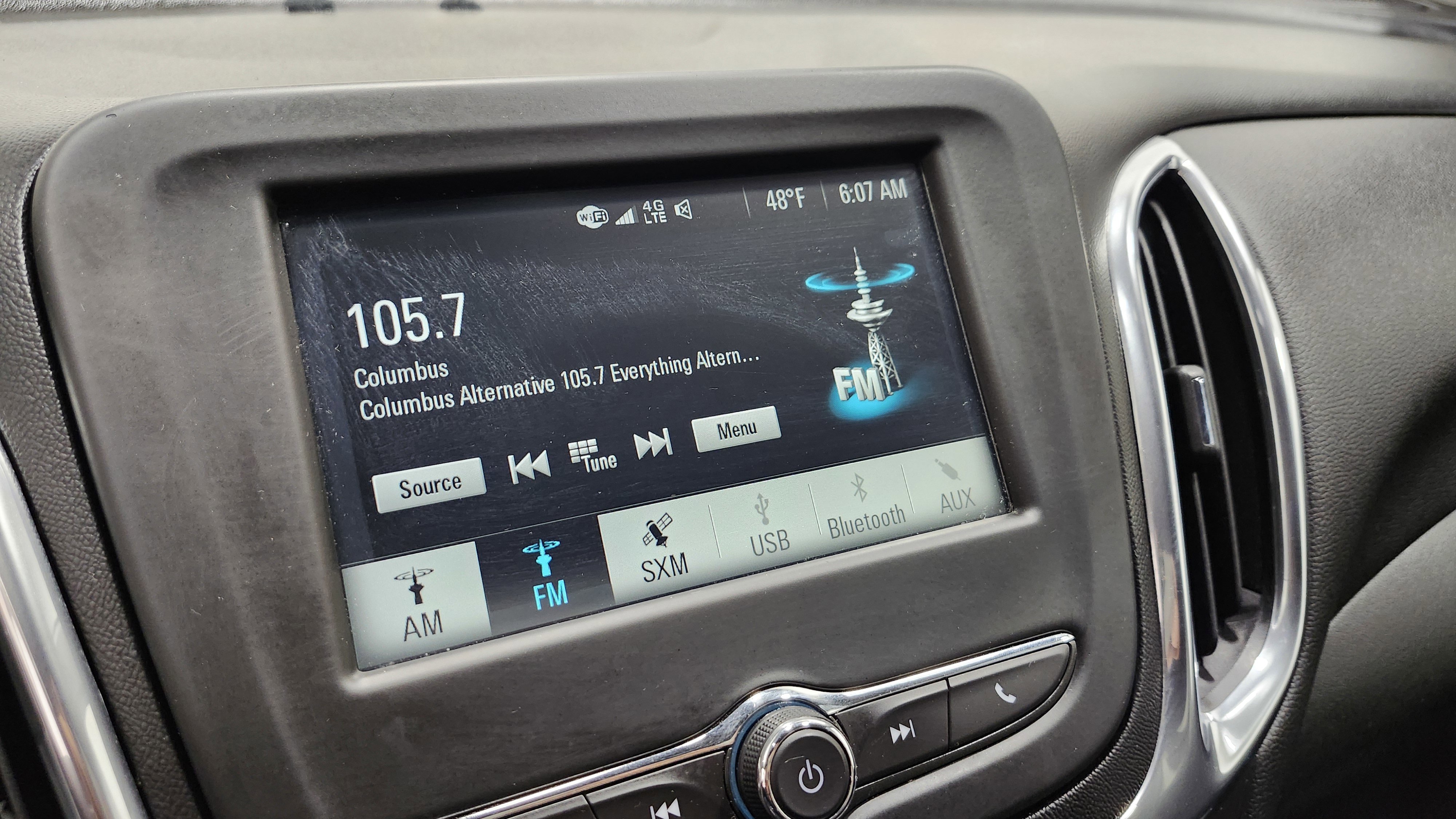 Used 2018 Chevrolet Equinox LT image 4