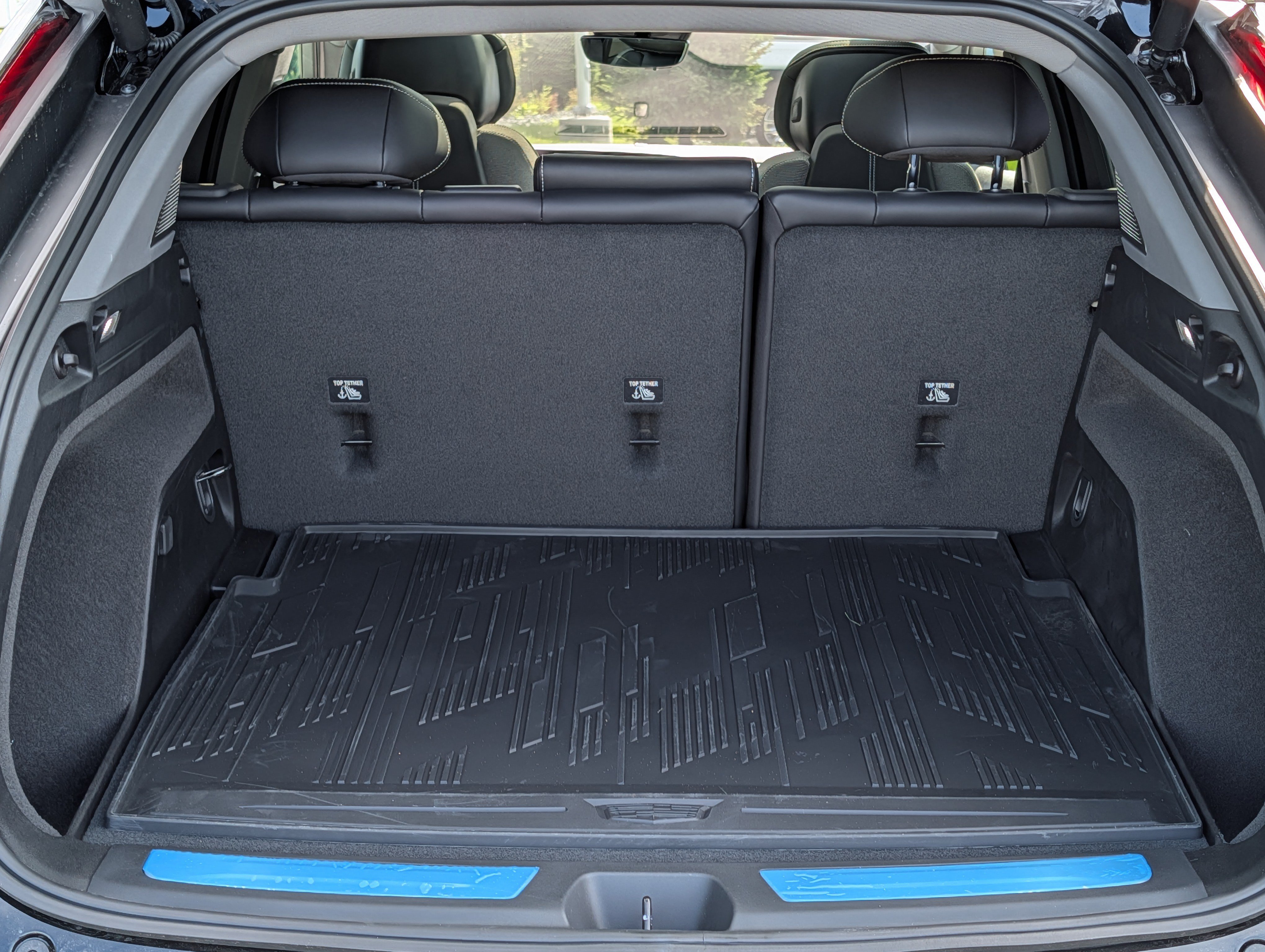 Used 2027 Cadillac Optiq Luxury w/ LPO, Floor Liner Package AWD/4WD image 10