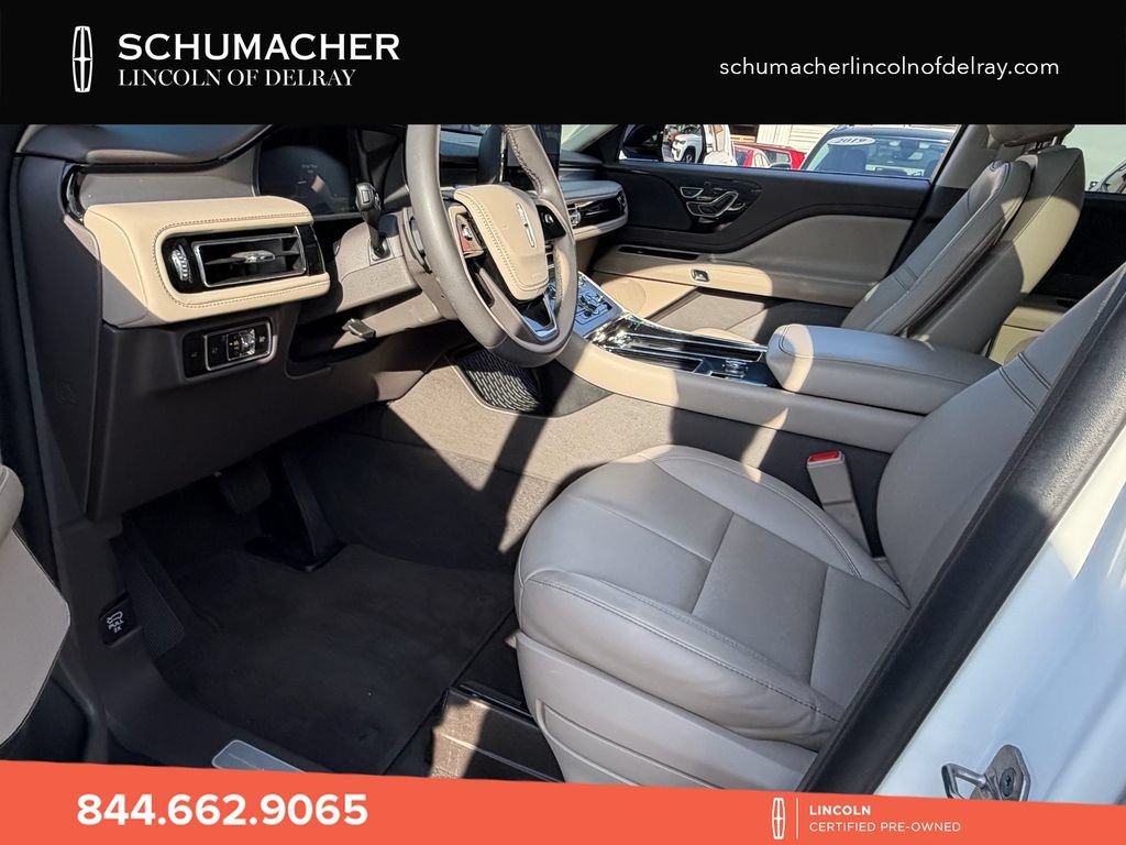 Certified 2023 Lincoln Aviator 2WD w/ Premium Package image 11