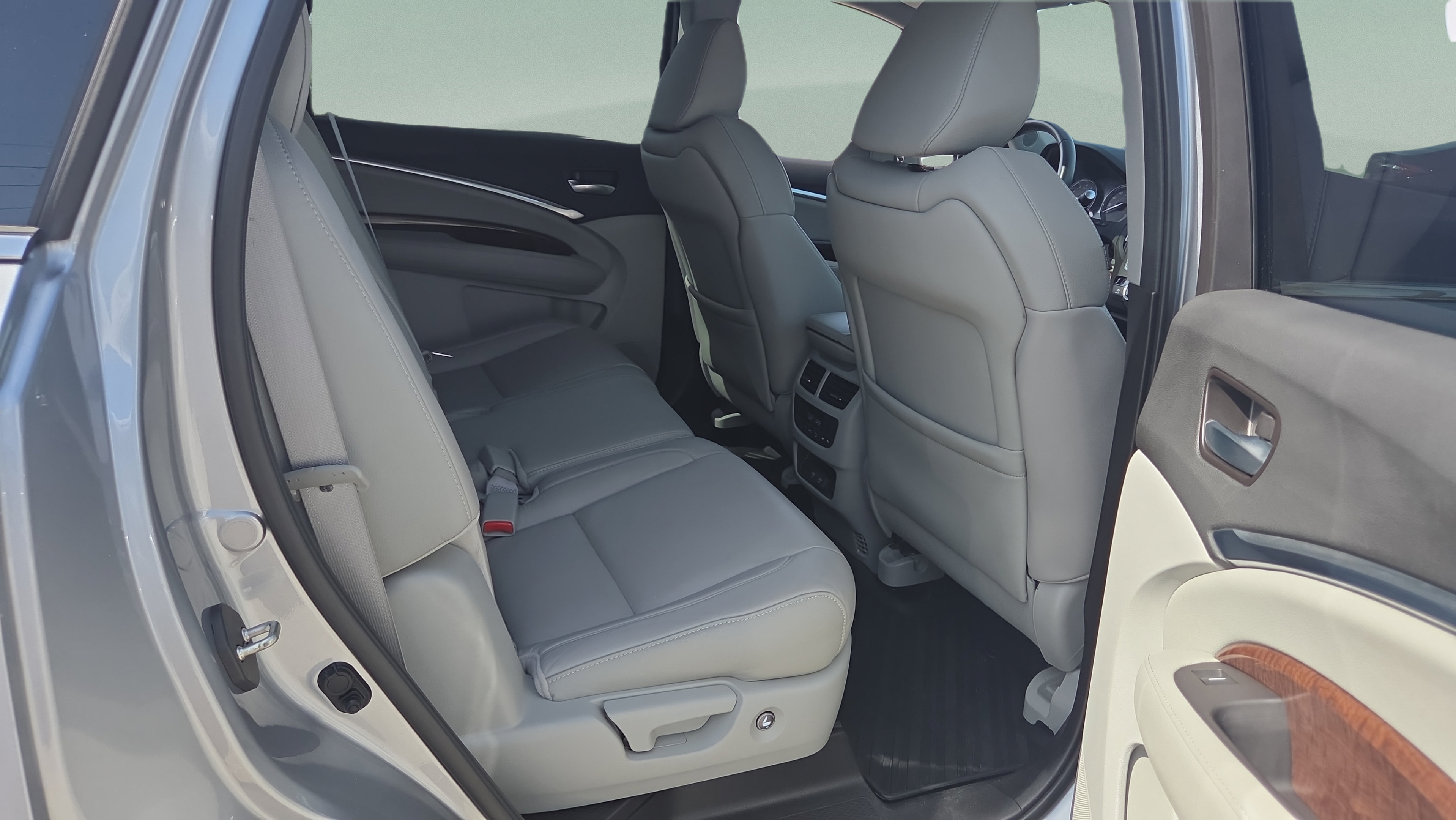 Used 2018 Acura MDX SH-AWD w/ Technology Package image 15