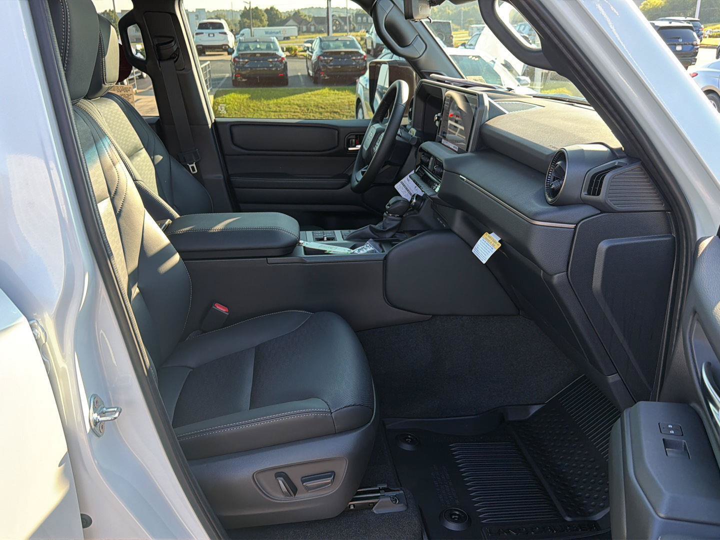 New 2027 Toyota Land Cruiser w/ Premium Package AWD/4WD image 14