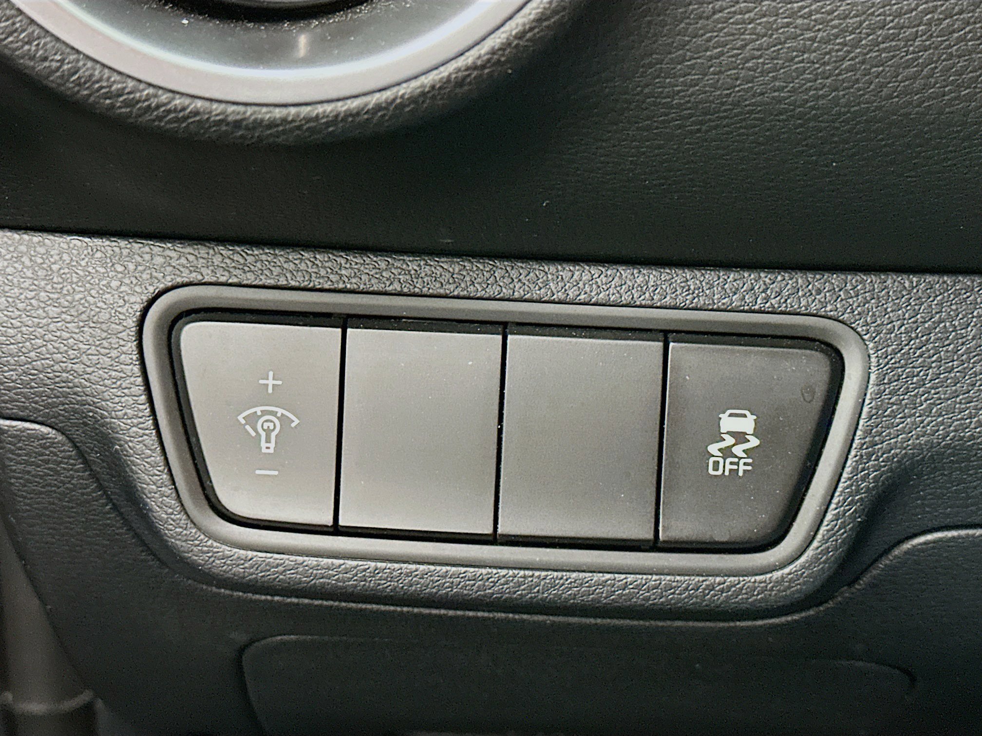 Used 2024 Kia Forte LXS image 17