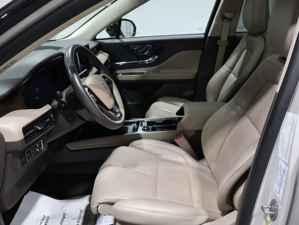 Used 2022 Lincoln Corsair Reserve w/ Equipment Group 201A image 12