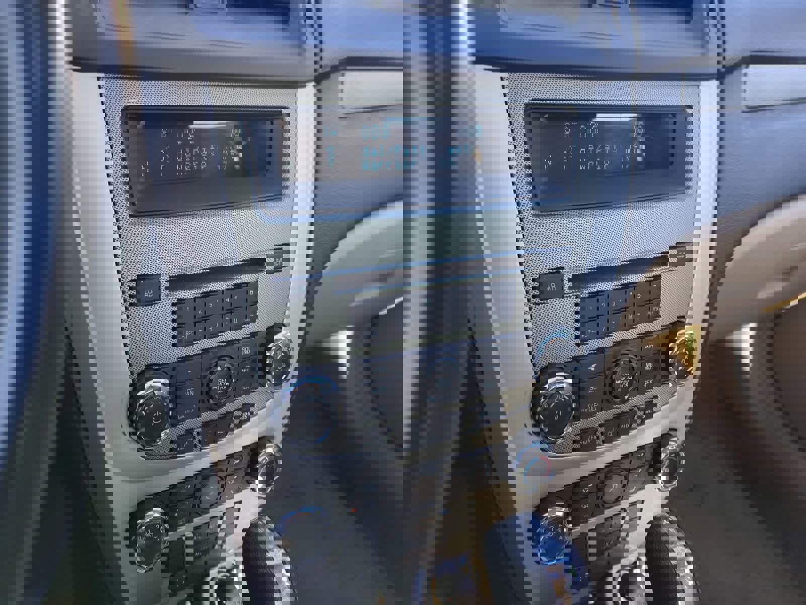 Used 2010 Mercury Milan image 28