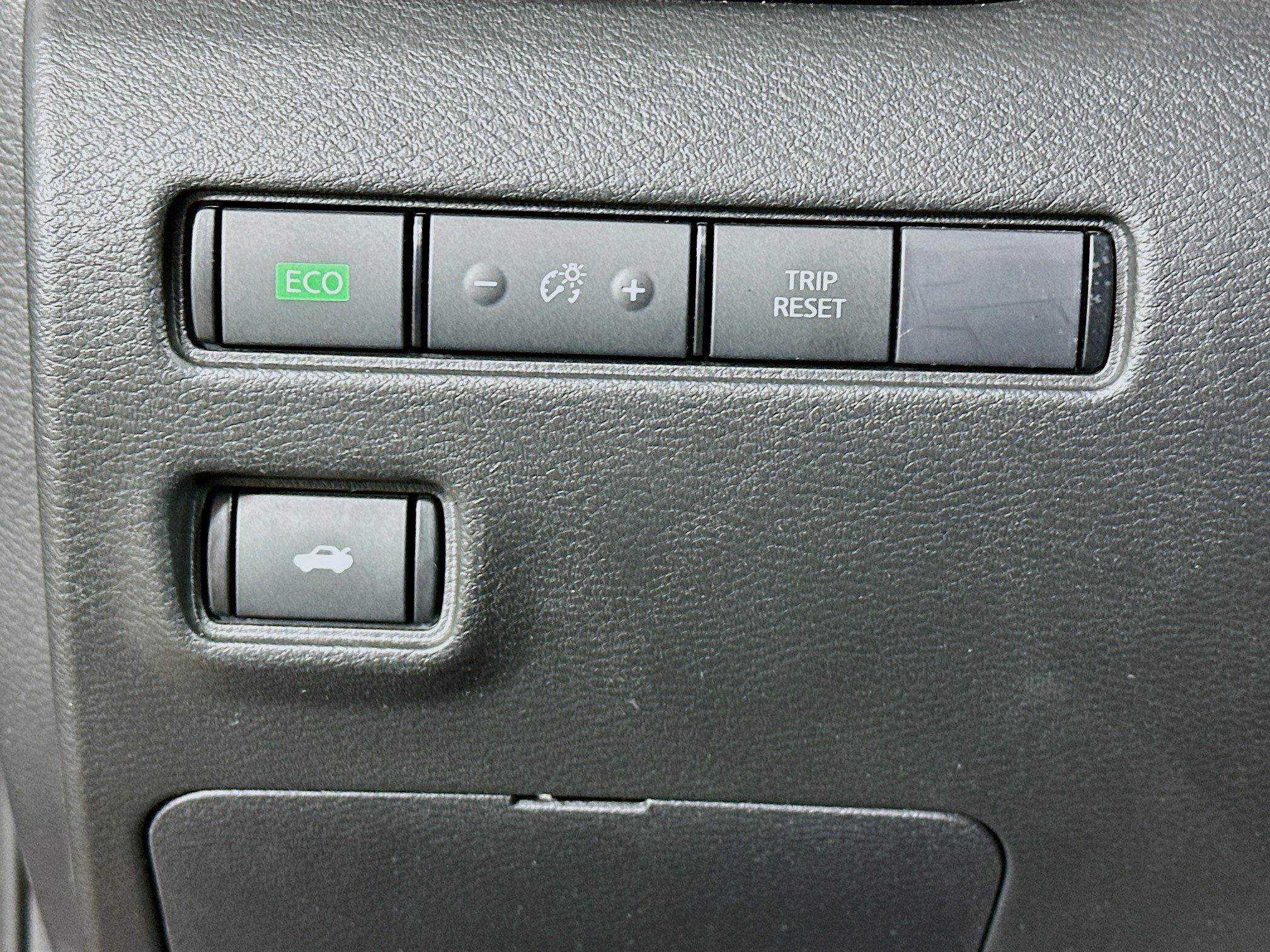 Used 2024 Nissan Sentra SV image 17