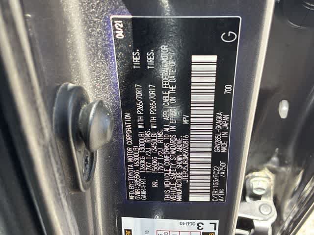 Used 2021 Toyota 4Runner TRD Off-Road AWD/4WD image 40