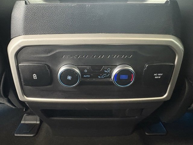 Used 2024 Ford Expedition Max XLT image 22