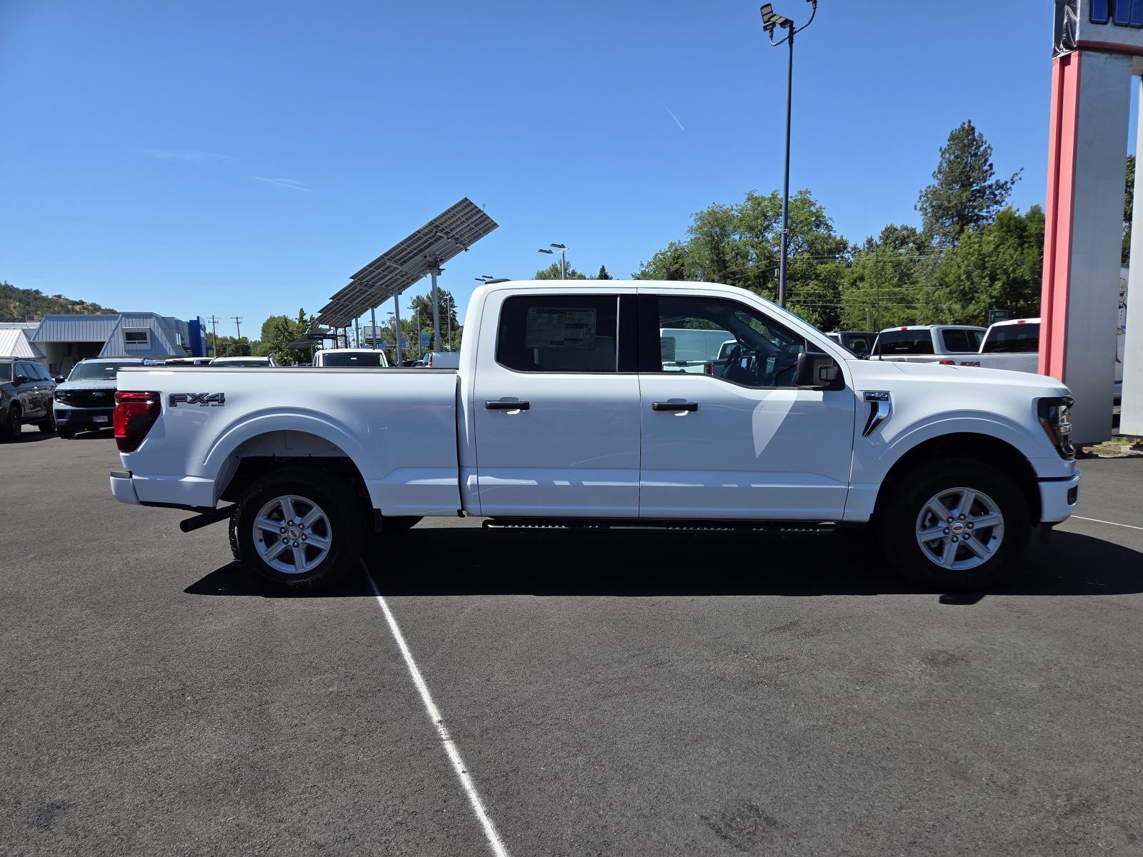 New 2026 Ford F150 XLT w/ FX4 Off-Road Package AWD/4WD image 4
