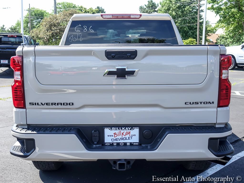 New 2026 Chevrolet Silverado 1500 Custom w/ LPO, Dark Essentials Package AWD/4WD image 7
