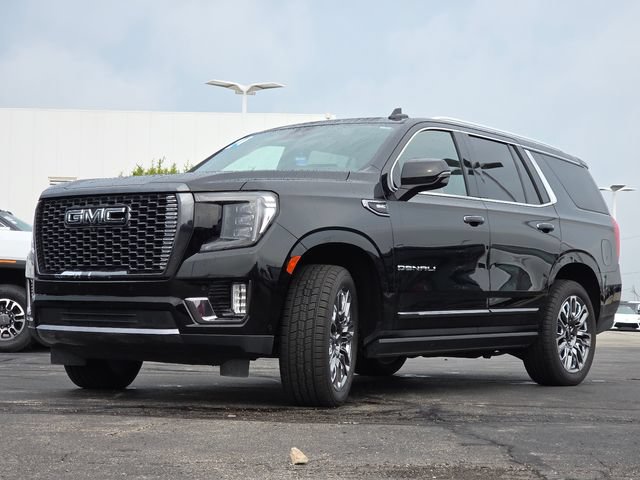 Used 2024 GMC Yukon Denali Ultimate AWD/4WD image 16