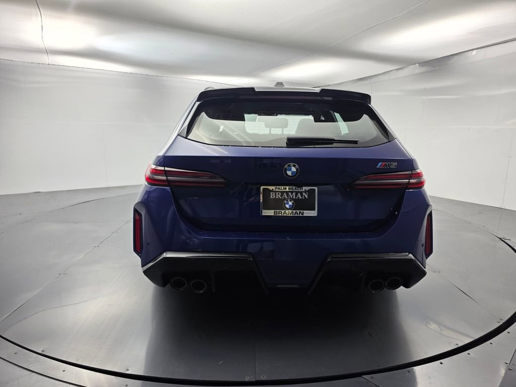 New 2026 BMW M5 Touring image 5