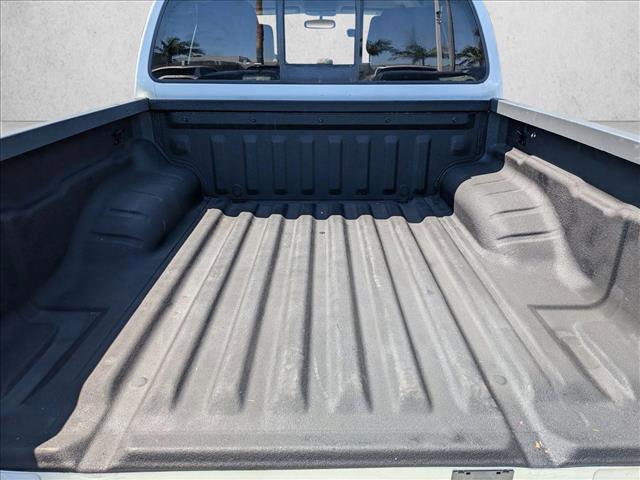 Used 2016 Nissan Frontier SV AWD/4WD image 6