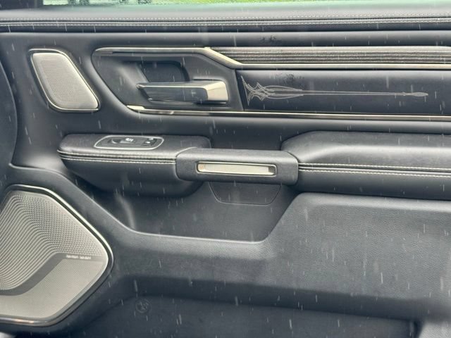 Used 2020 RAM 1500 Limited w/ Black Appearance Package AWD/4WD image 29