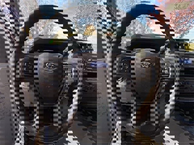 New 2025 Ford E-350 and Econoline 350 Super Duty w/ Interior Upgrade Package image 38