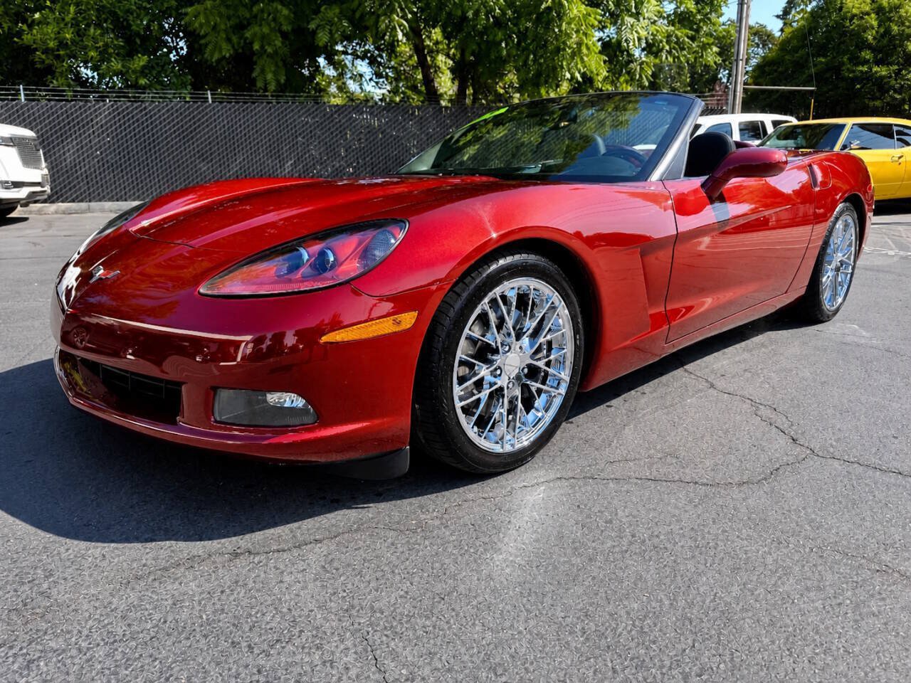 Used 2005 Chevrolet Corvette Convertible w/ Preferred Equipment Group RWD image 1