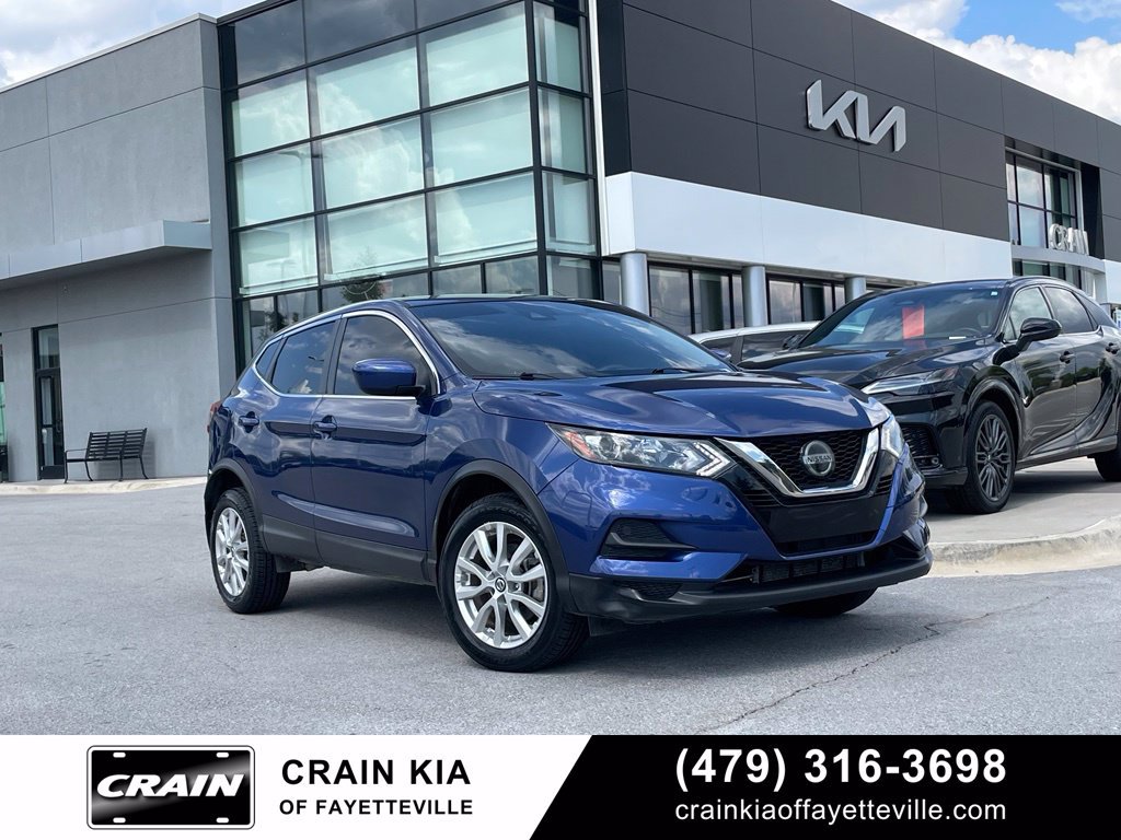 Used 2022 Nissan Rogue Sport S FWD image 1