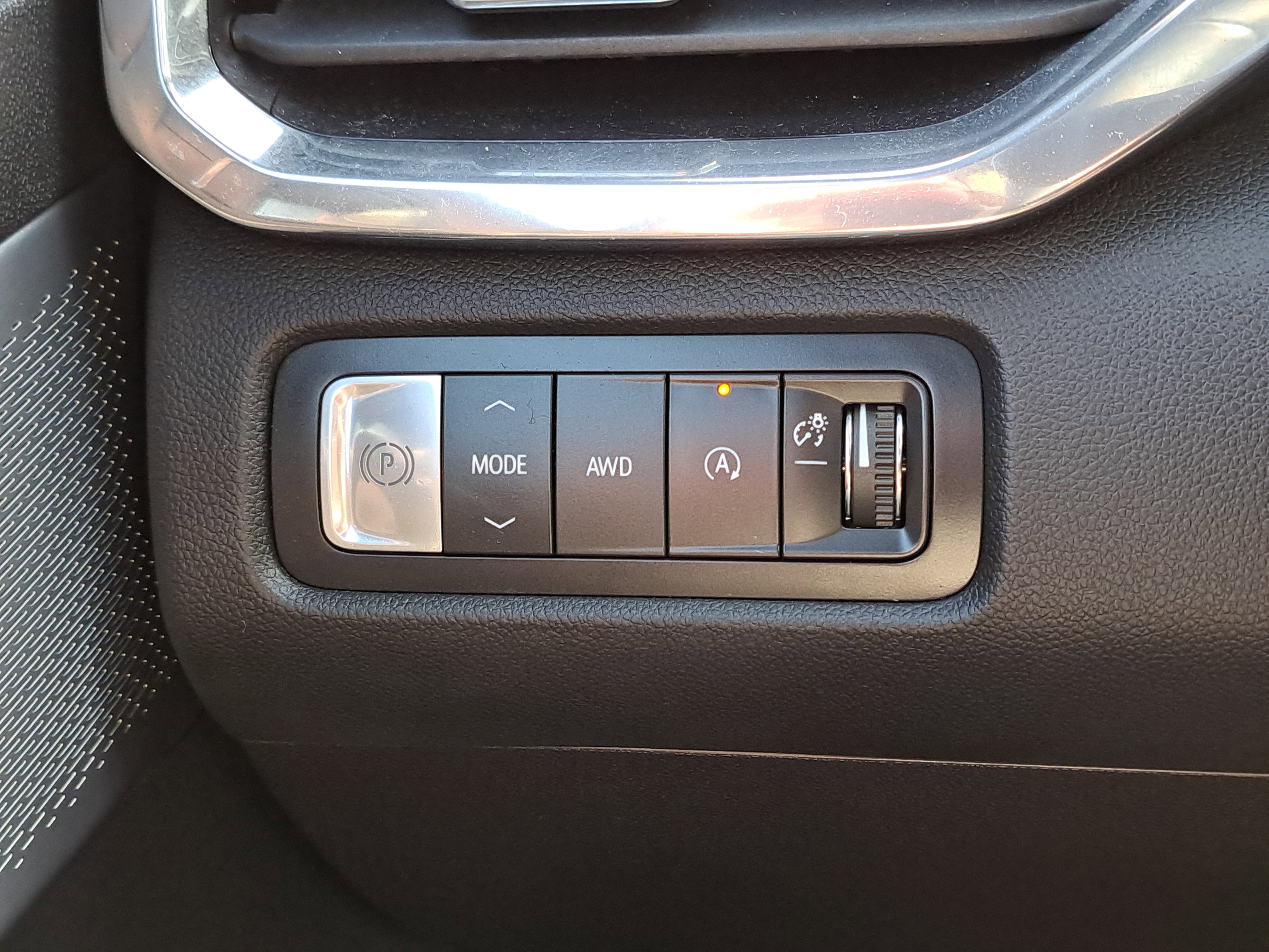 Certified 2024 GMC Acadia Denali w/ Super Cruise Package image 22