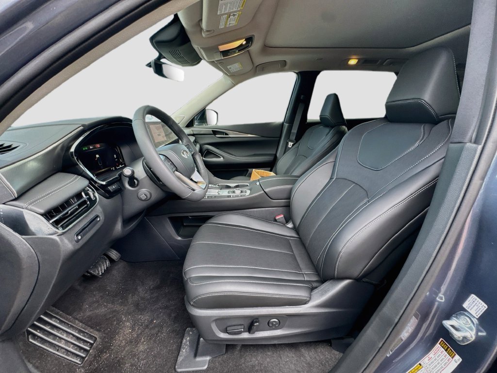Used 2027 INFINITI QX60 Luxe w/ Cargo Package FWD image 23