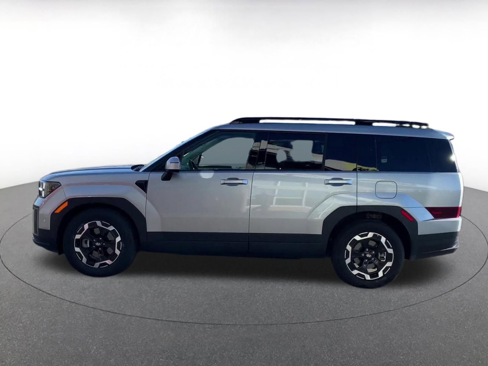 Used 2025 Hyundai Santa Fe SEL image 9