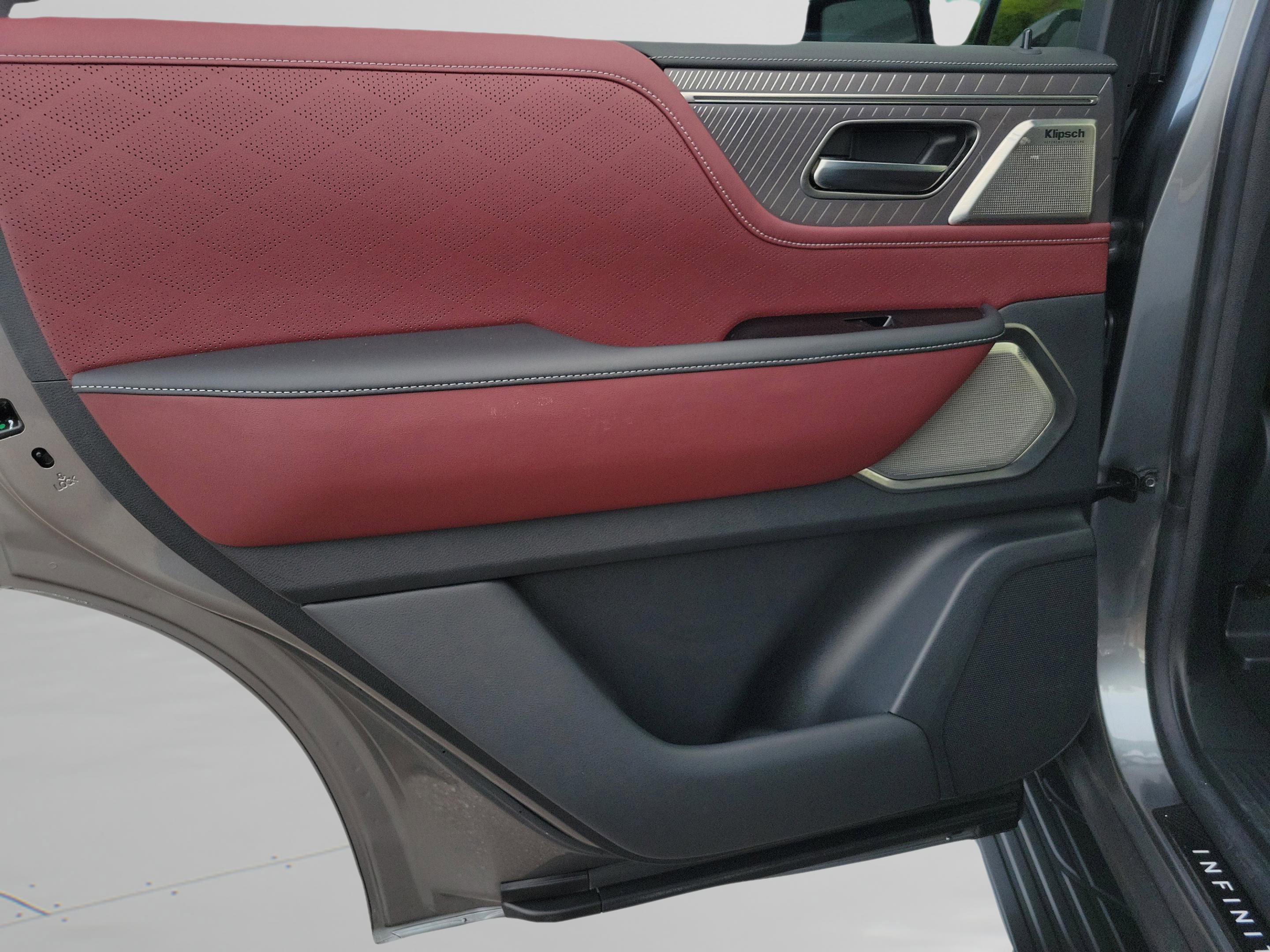 Certified 2025 INFINITI QX80 Autograph w/ Autograph Exterior Package image 27