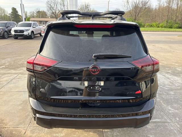 Used 2025 Nissan Rogue SV w/ Rock Creek Premium Package image 4