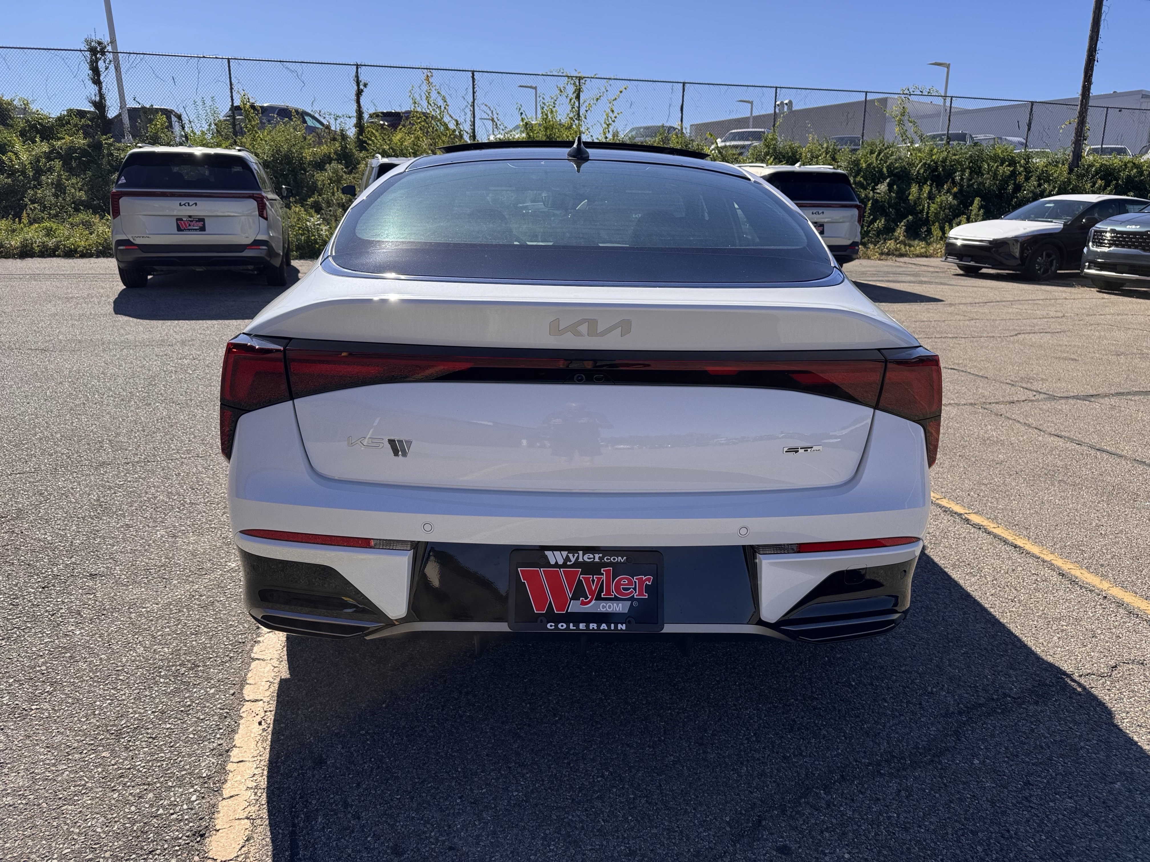 New 2027 Kia K5 GT-Line FWD image 5