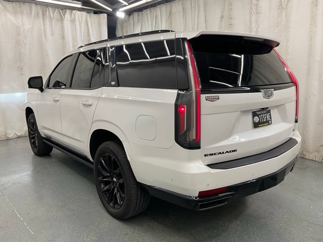 Used 2022 Cadillac Escalade Sport Platinum w/ LPO, ONYX Package AWD/4WD image 5