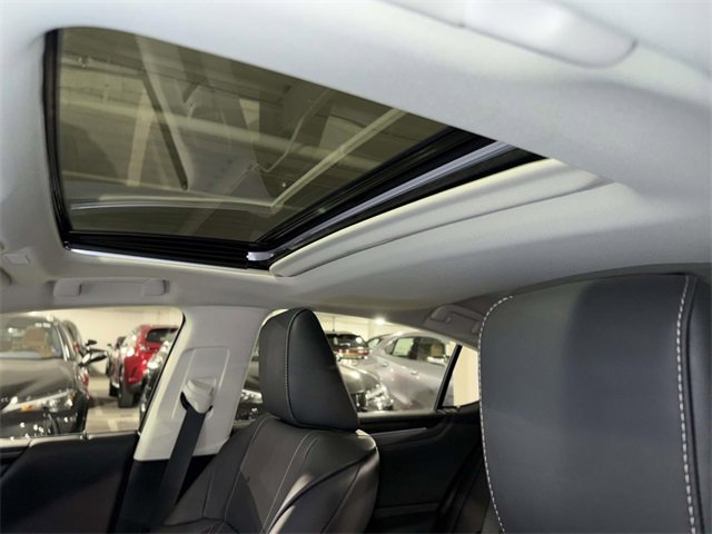 Used 2025 Lexus ES 350 Luxury w/ Technology Package image 22