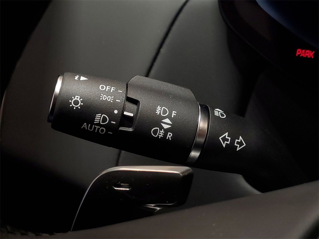 New 2025 Land Rover Range Rover Sport SE image 14