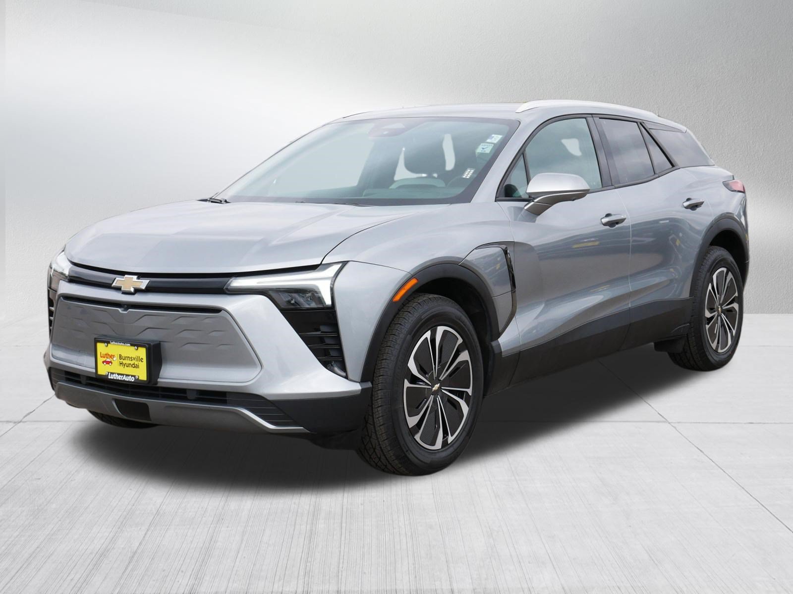Used 2024 Chevrolet Blazer EV LT AWD/4WD image 3