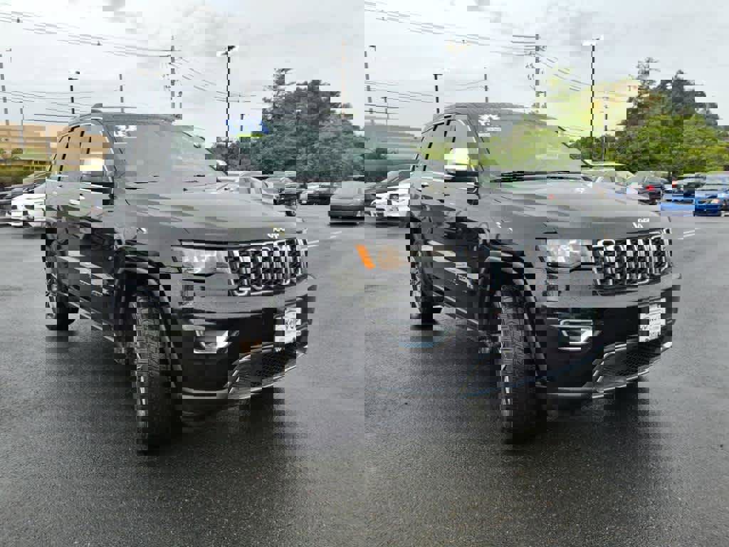 Used 2019 Jeep Grand Cherokee Limited image 3