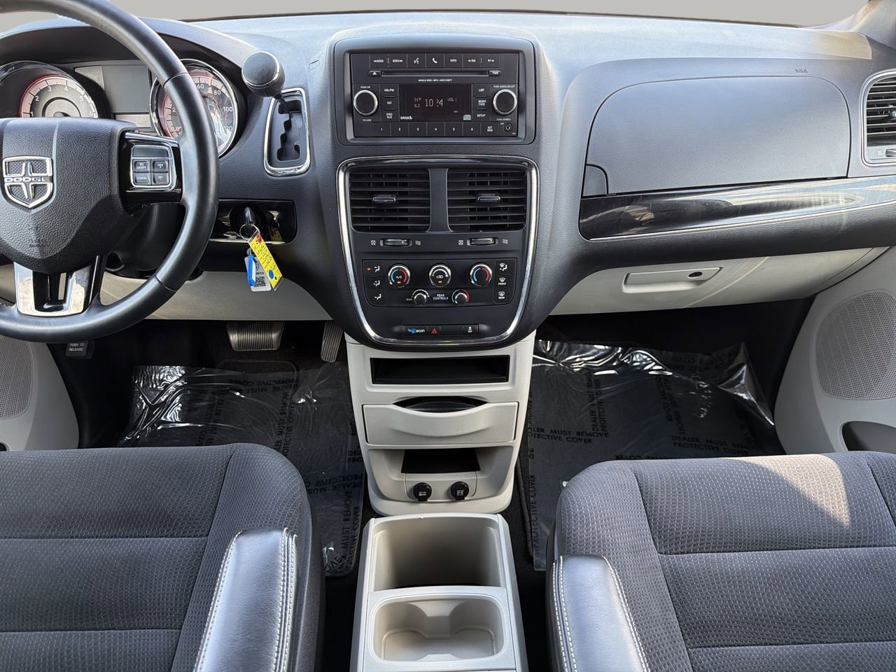Used 2016 Dodge Grand Caravan SE FWD image 14