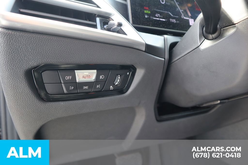 Used 2025 BMW 330i Sedan RWD image 13