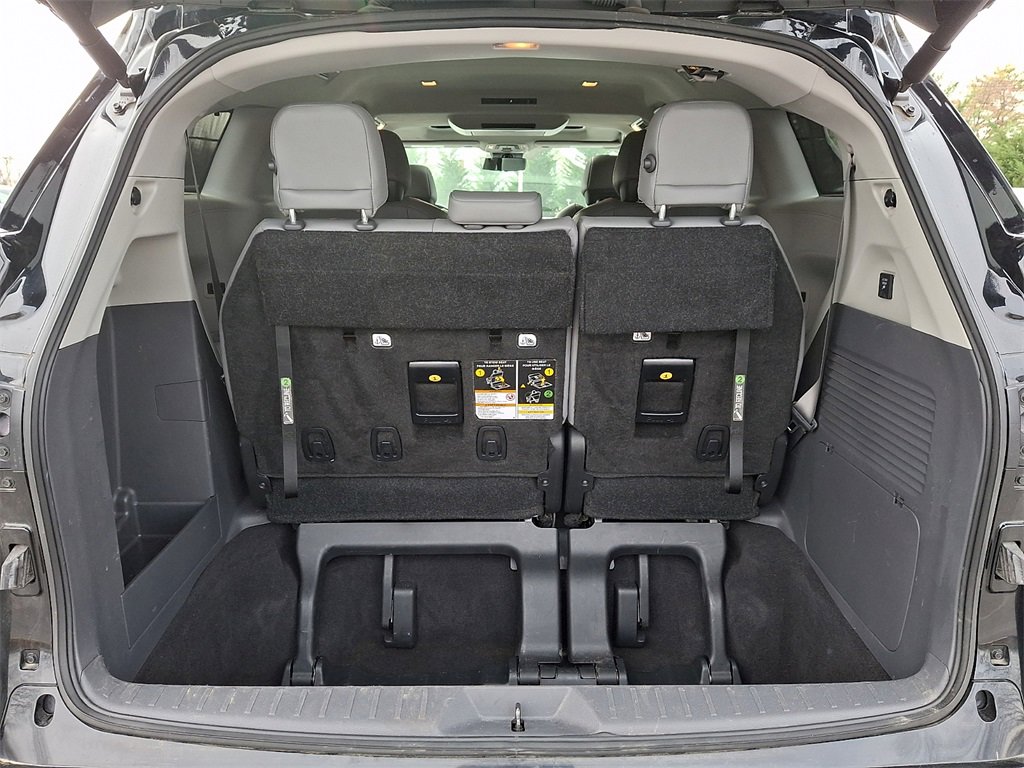 Certified 2024 Toyota Sienna Limited image 29